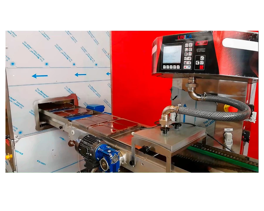 UNICA - Bedecker- Temperiermaschine